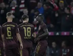 手游-巴黎圣日耳曼拜仁慕尼黑